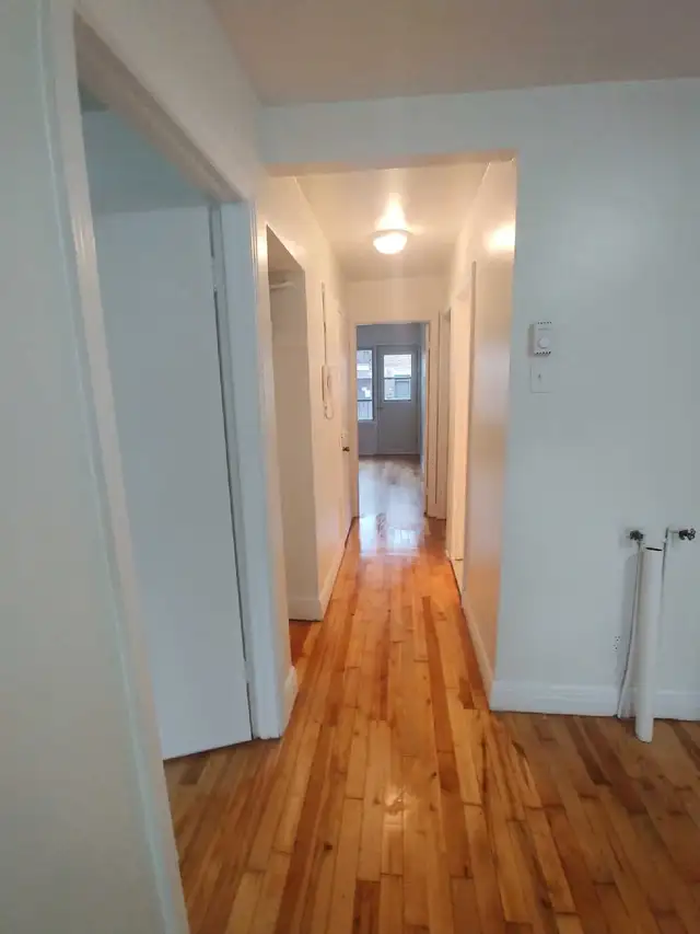 Très beau 4 1/2 à louer,  quartier Villeray - Photo 4