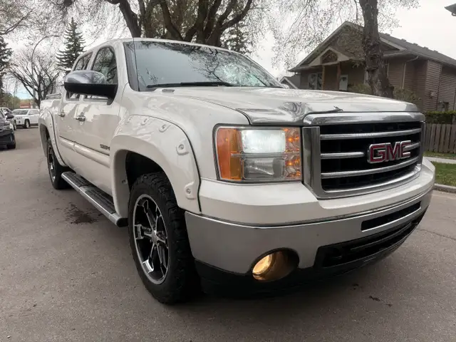 2012 GMC Sierra SLT 4x4 - Photo 3