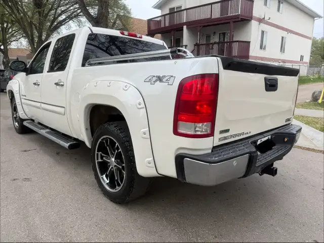 2012 GMC Sierra SLT 4x4 - Photo 6
