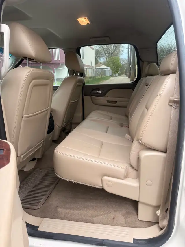 2012 GMC Sierra SLT 4x4 - Photo 8