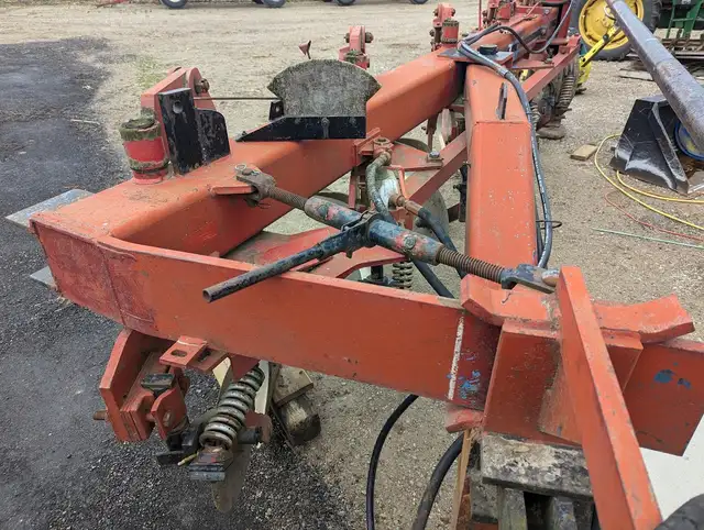 DMI Vari-Width 5 or 6 Furrow Plow - Photo 4