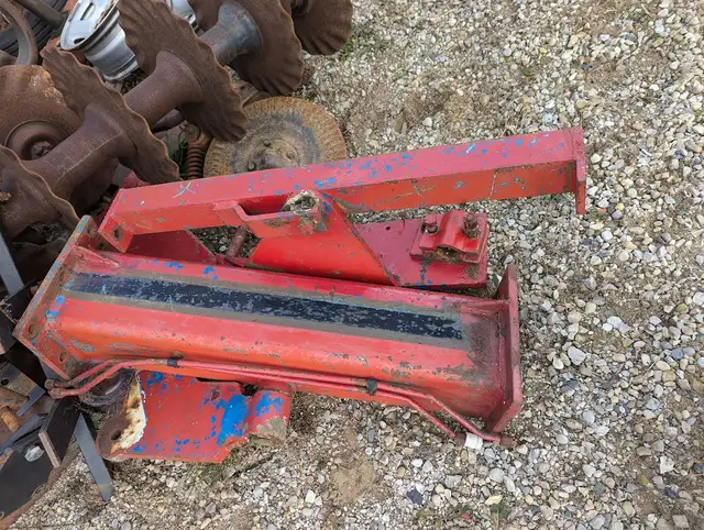 DMI Vari-Width 5 or 6 Furrow Plow - Photo 5