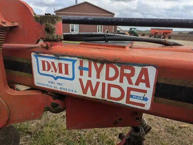 DMI Vari-Width 5 or 6 Furrow Plow - Photo 6