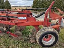 DMI Vari-Width 5 or 6 Furrow Plow - Photo 8