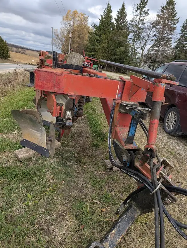 DMI Vari-Width 5 or 6 Furrow Plow - Photo 9