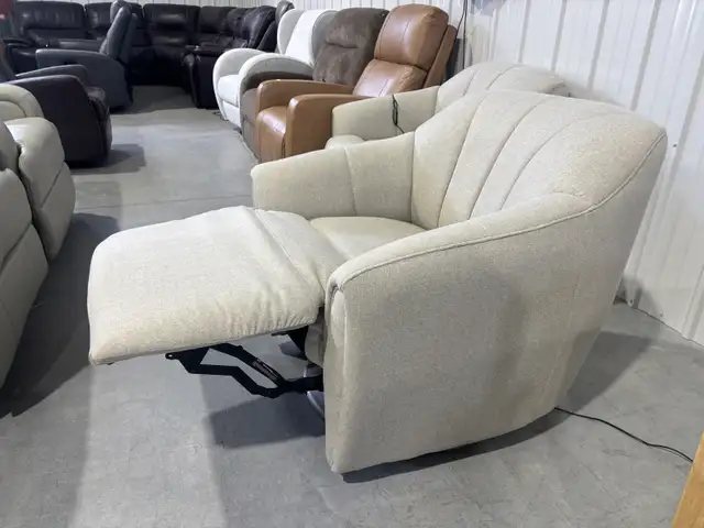 Fabric swivel chairs with power footrests - Photo 2