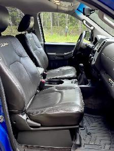 2015 Nissan Xterra PRO-4X – 6 Speed Manual – Limited Edition - Photo 2