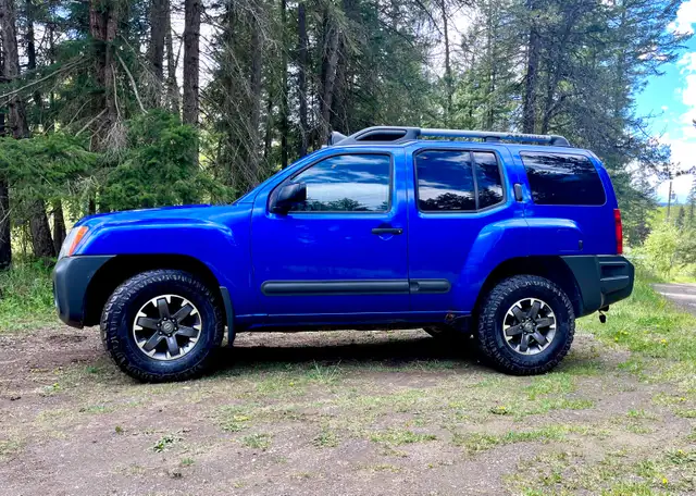 2015 Nissan Xterra PRO-4X – 6 Speed Manual – Limited Edition - Photo 3