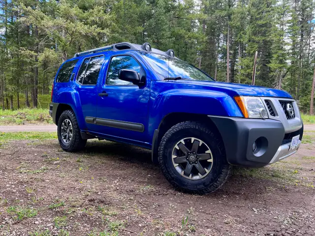 2015 Nissan Xterra PRO-4X – 6 Speed Manual – Limited Edition - Photo 5