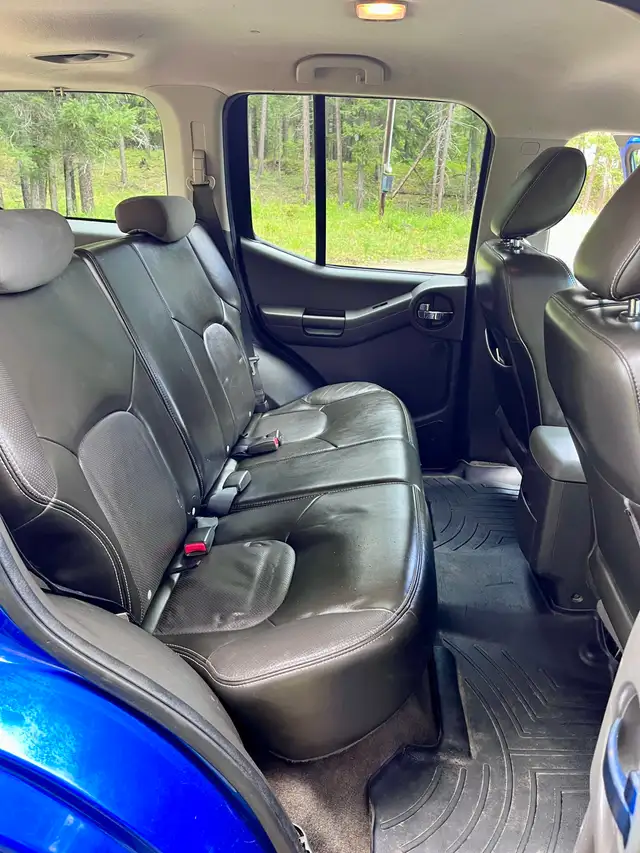 2015 Nissan Xterra PRO-4X – 6 Speed Manual – Limited Edition - Photo 7