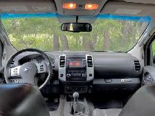 2015 Nissan Xterra PRO-4X – 6 Speed Manual – Limited Edition - Photo 8
