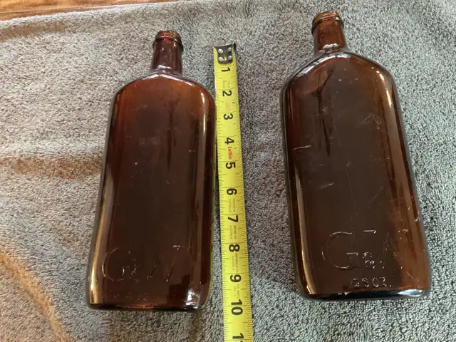 2. 1950’s G&W GOODERHAM WORTS Brown Whiskey Glass Bottles !