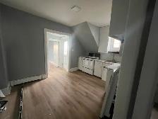 Downtown 2nd Floor 2 bedroom Apartment with Parking - Photo 2