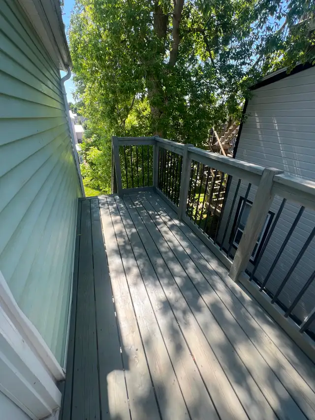 Downtown 2nd Floor 2 bedroom Apartment with Parking - Photo 12