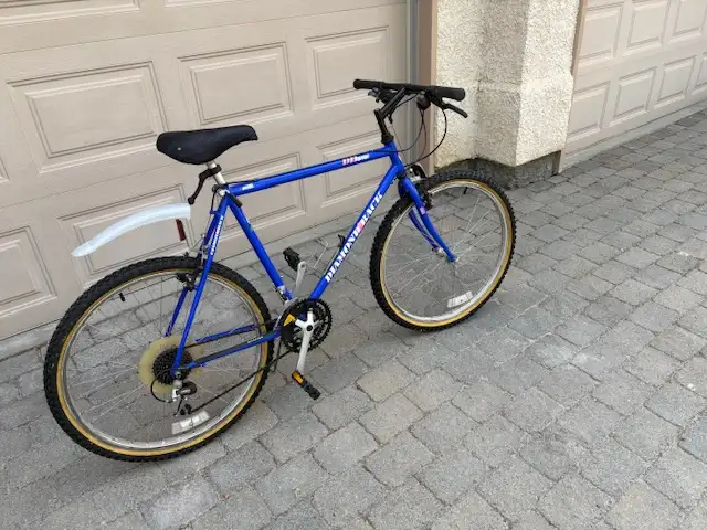 Mountain bikes - Photo 2