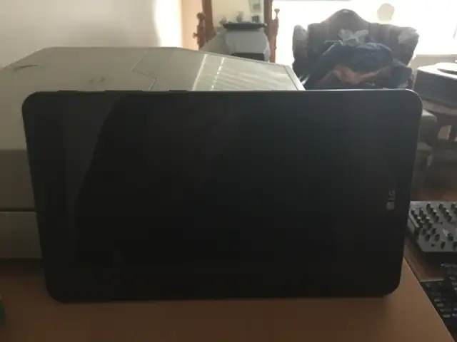 LG G-Pad IV 8' Tablet - Photo 2