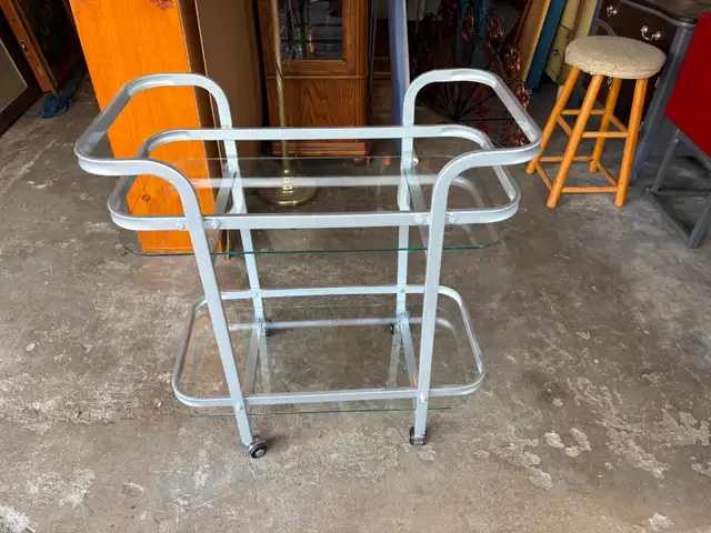 Tea Cart - Photo 2