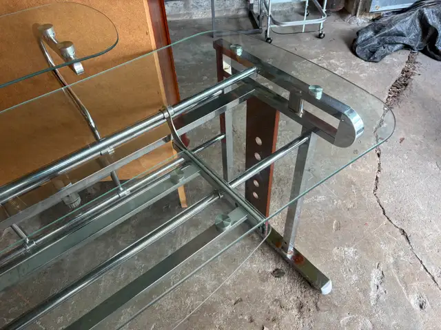 Glass Computer Desk - Photo 7