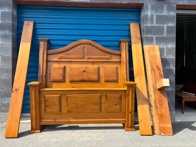 Stunning Queen Size Bed