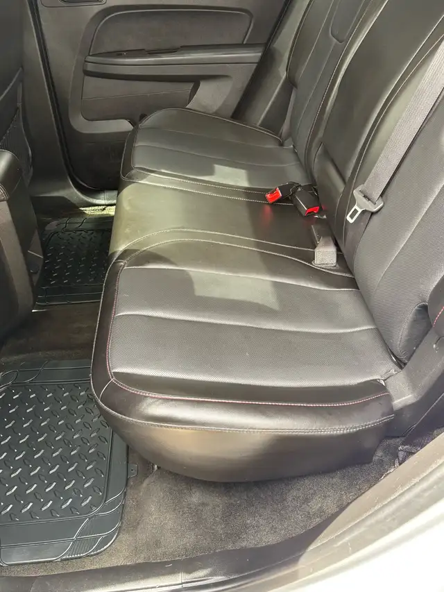 2017 GMC Terrain SLT AWD leather sunroof safetied - Photo 9