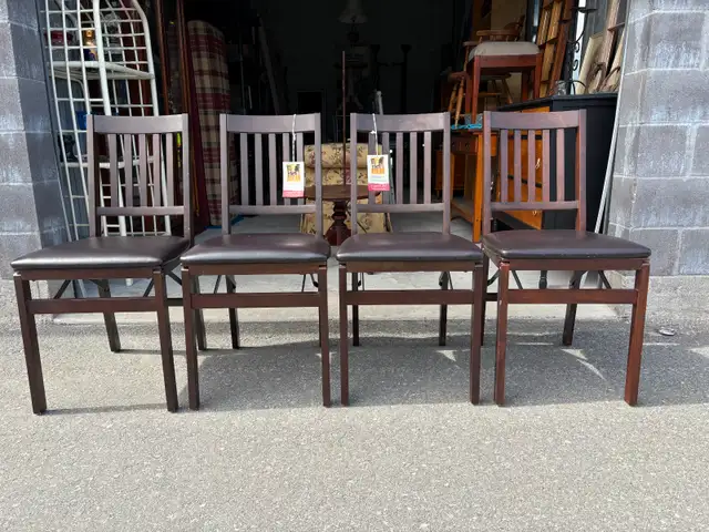 Stakmore Folding Chairs