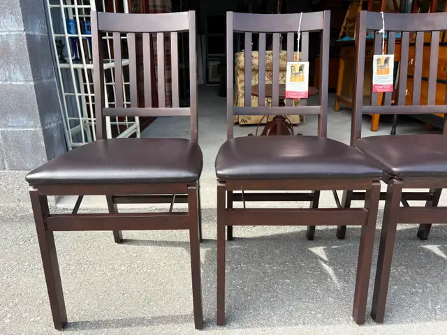 Stakmore Folding Chairs - Photo 4