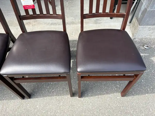 Stakmore Folding Chairs - Photo 7