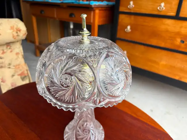 Vintage Cut Crystal Mushroom Table Lamp - Photo 2