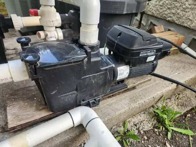 Pool Equipment - Photo 2