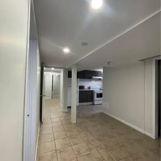 Legal 3 bedroom basement - Photo 4