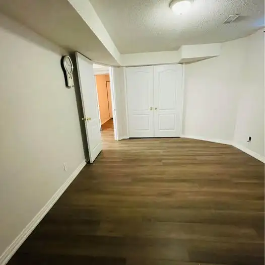 Legal 3 bedroom basement - Photo 5