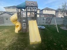 Play structure