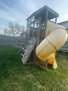 Play structure - Photo 3
