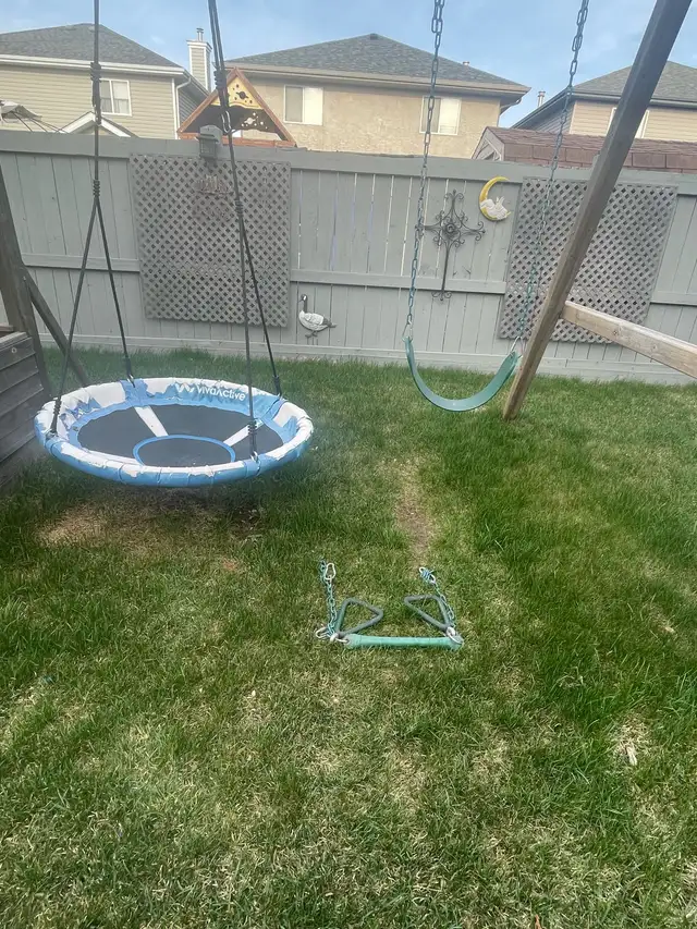 Play structure - Photo 4