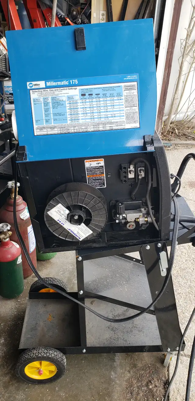 Miller 175 Mig Welder,With Cart & wire, Like New - Photo 2
