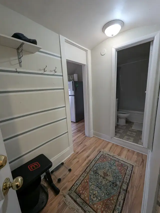 1 bedroom in exclusive S.E. Oakville - Photo 4