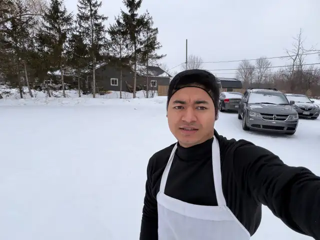 Looking for Work – General Labour & Restaurant Experience - Photo 2