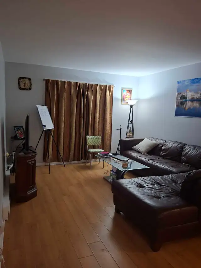 PRIVATE ROOM AVAILABLE - Photo 2