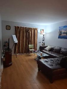 PRIVATE ROOM AVAILABLE - Photo 2