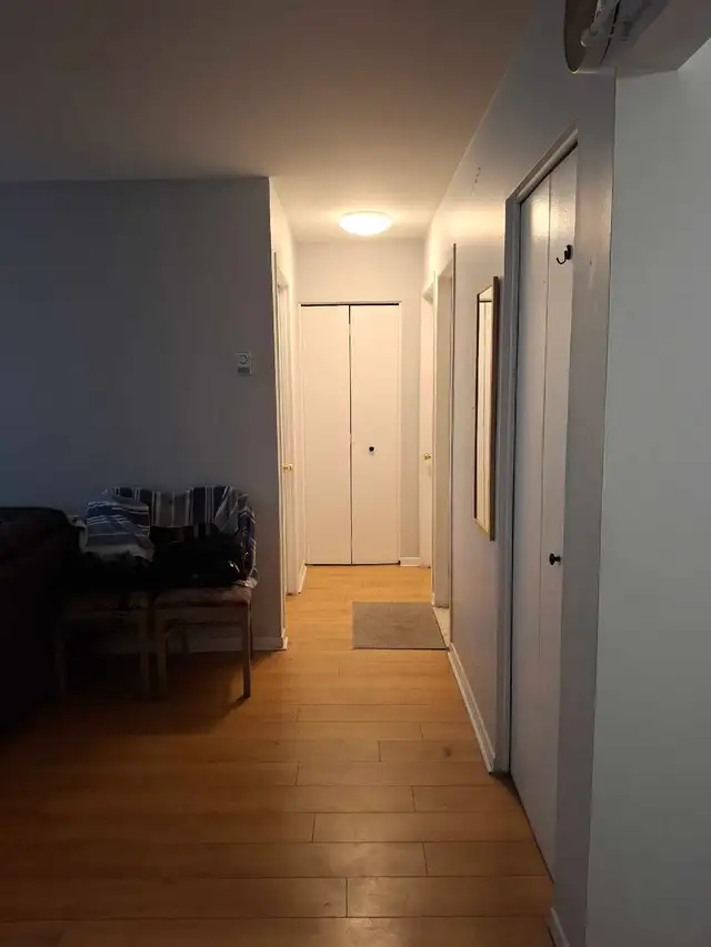 PRIVATE ROOM AVAILABLE - Photo 7