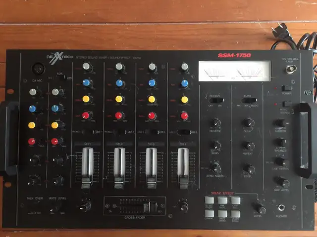 NexxTech SSM-1750 Stereo Mixer