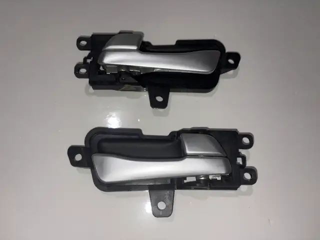 Hyundai Sonata 2011-2014  Used inside door handle