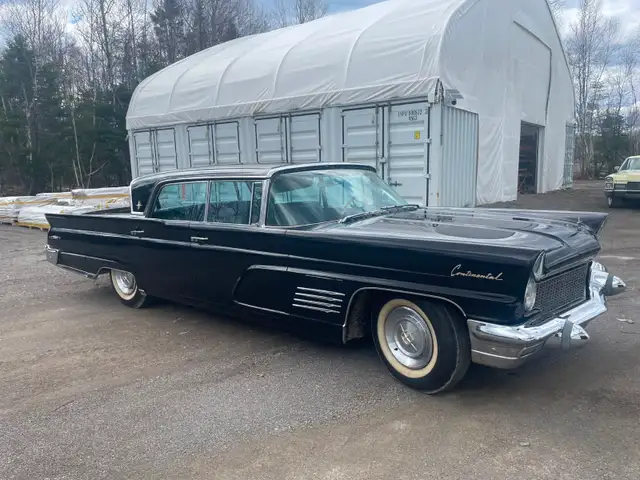 1960 Lincoln Mark V
