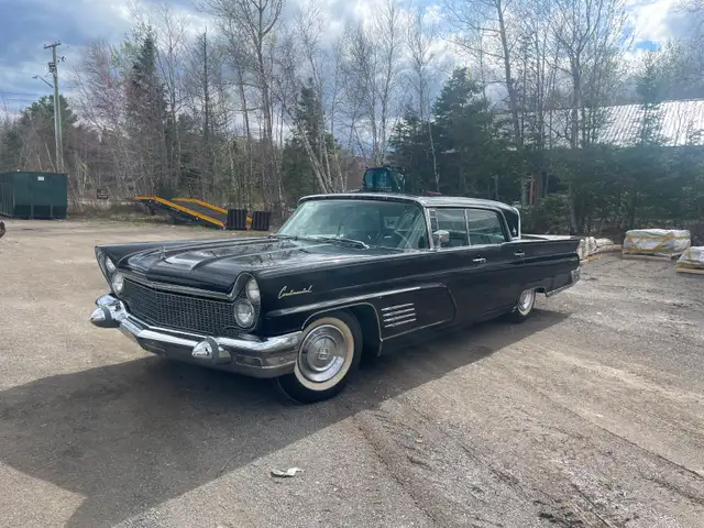 1960 Lincoln Mark V - Photo 2
