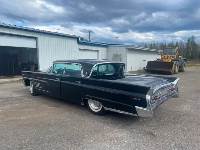 1960 Lincoln Mark V - Photo 3