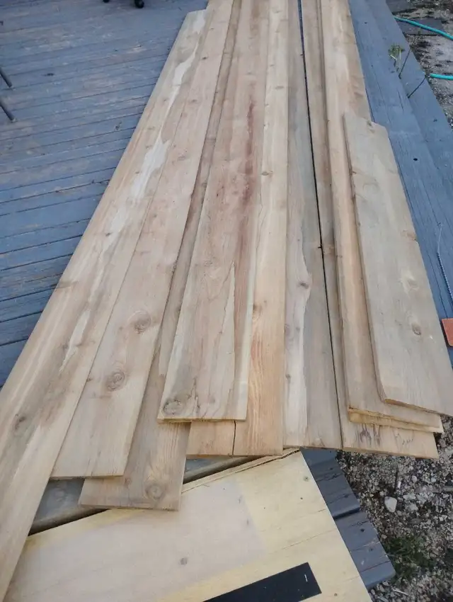 Miscellaneous wood in good shape