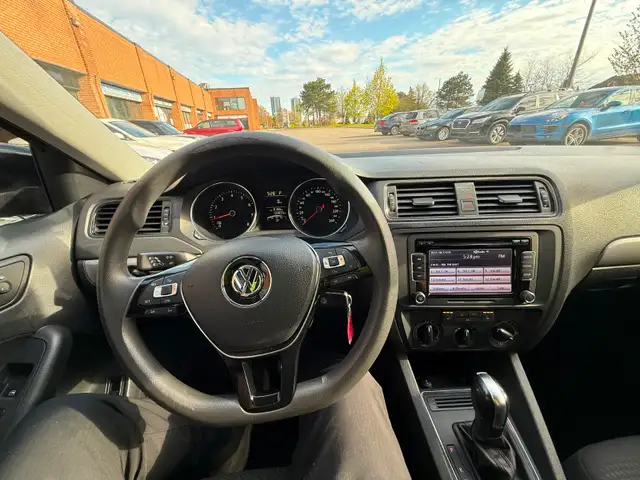 2015 VW Jetta Automatic137000KM - Photo 6