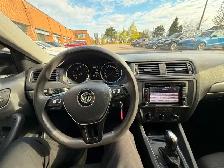 2015 VW Jetta Automatic137000KM - Photo 6