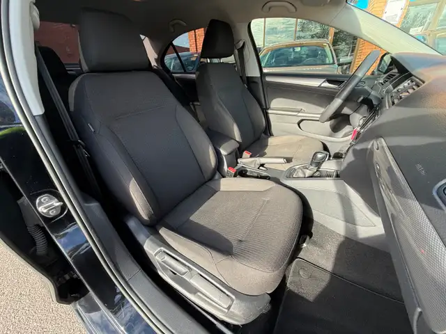 2015 VW Jetta Automatic137000KM - Photo 11