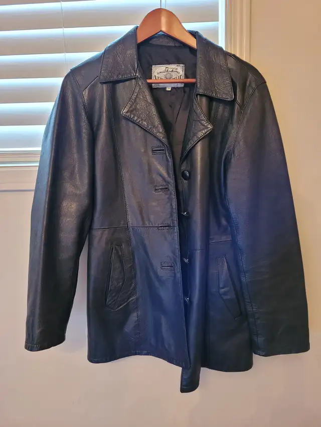 Black Leather Jacket - Photo 6